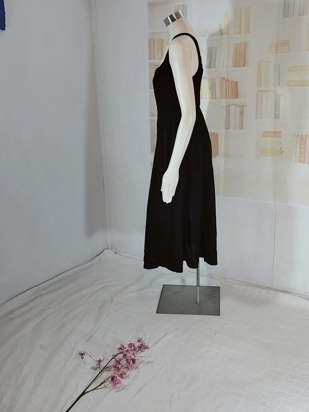 Old Navy Black Dress - Picture 2 of 4